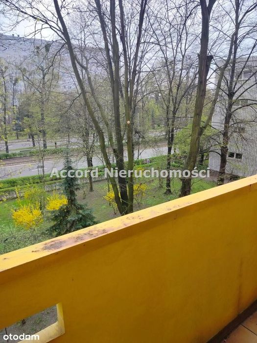 Krzyki - 3 pok, Powstańców Śl. meble, balkon
