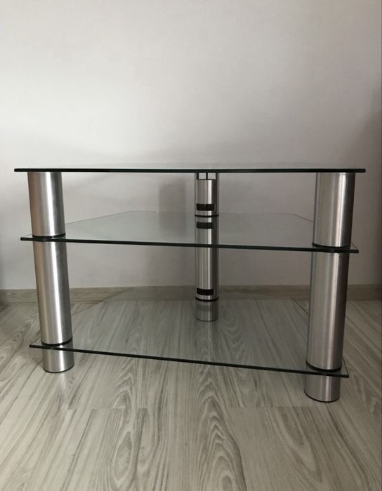 Mały szklany stolik