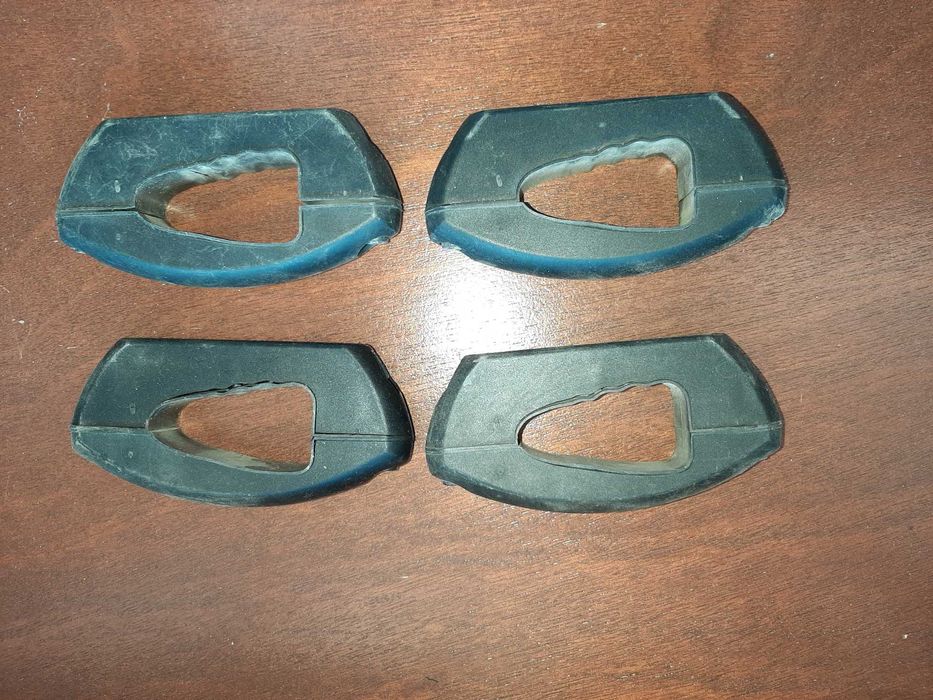 uchwyty do relingów dachowych Renault Espace IV