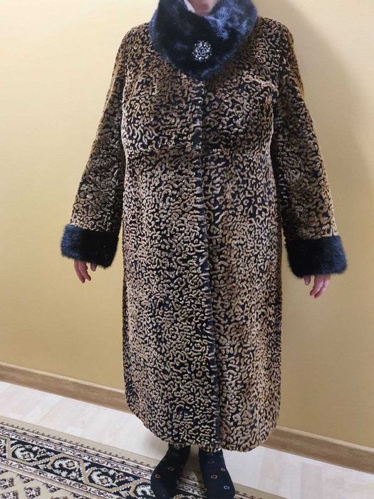 Жіноча шуба із мутону і норки, 52 розмір