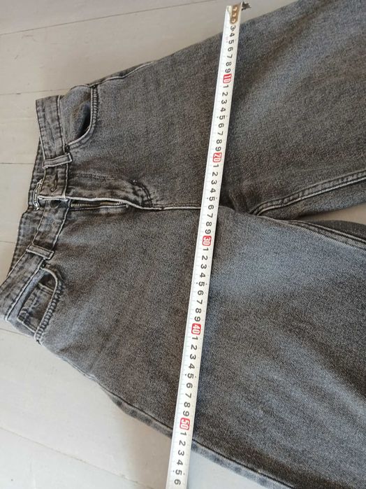 Женские широкие джинсовые штаны чёрные