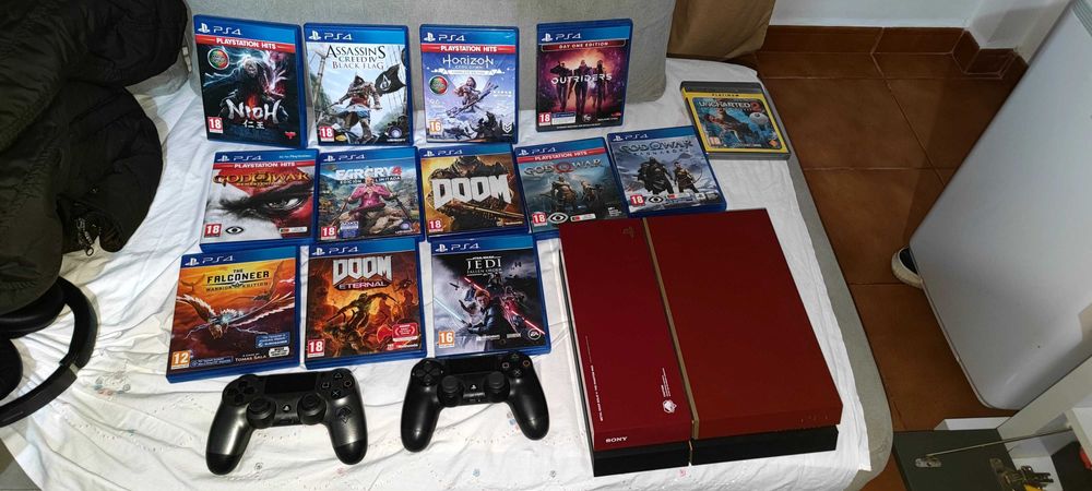 Play station 4, edição especial: METAL GEAR SOLID V THE PHANTOM PAIN