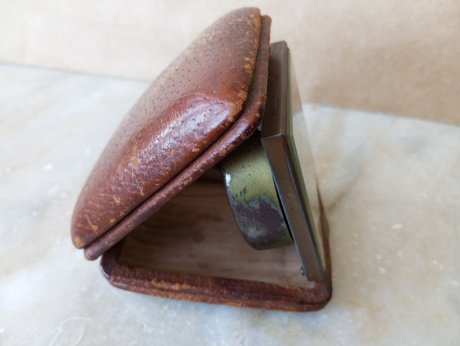 Despertador vinage mecanico de viagem Swiza 8 de 1950