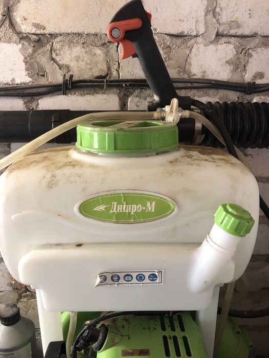 Обприскувач бензиновий