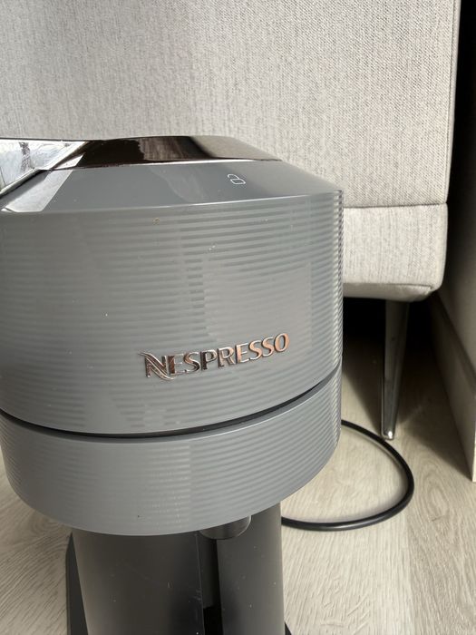 Maquina de Café Nespresso Vertuo