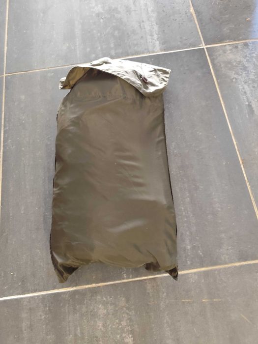 Artigos para trekking, marmita, cantil, camel bak, poncho tenda, mochila