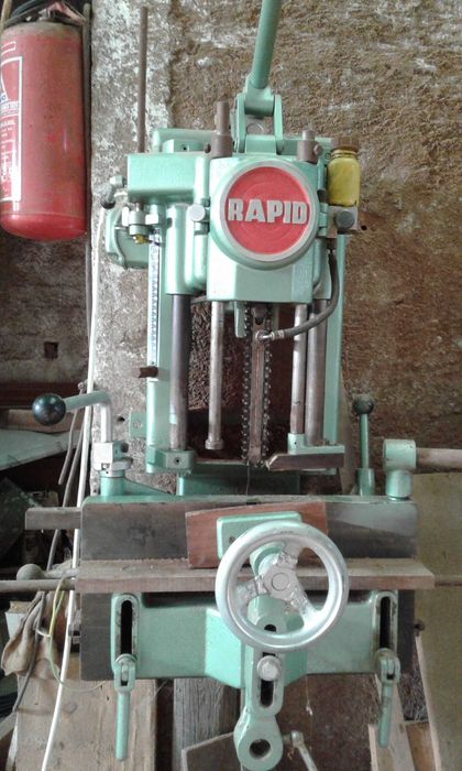 Furadora de corrente,  Maquinas carpintaria
