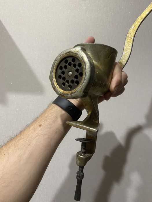 Продам мʼясорубку