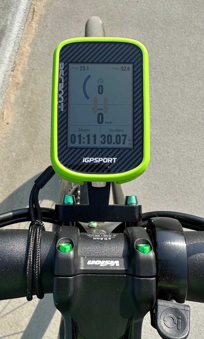 Mocny uchwyt do licznika i lampki do mostka Unibike GEOS TIER BlackBird