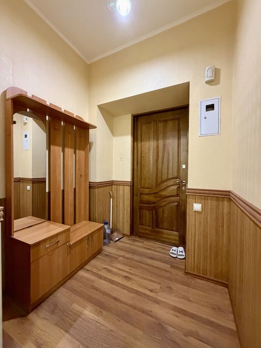 Продаю 1-кімнатну квартиру, Центр, вул. Дунаєва, район  «Казки».  Ц5