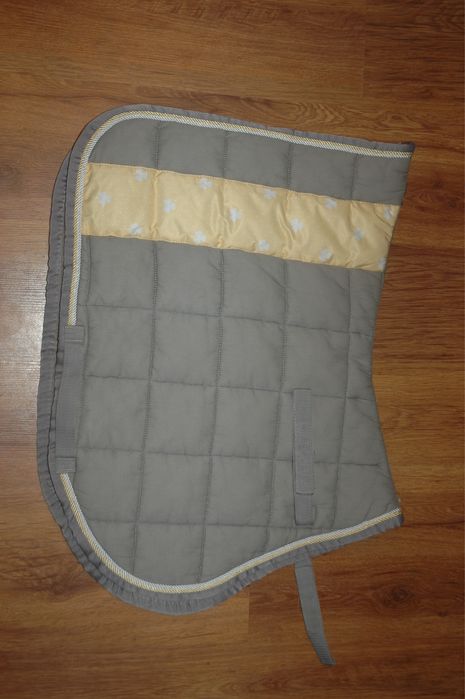 czaprak eskadron nici