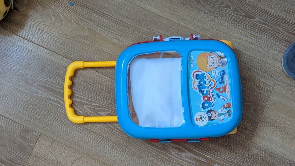 Набор доктора с халатом