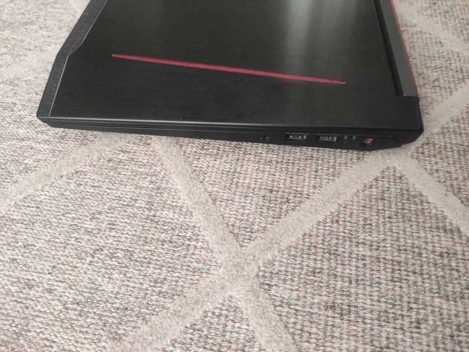 Laptop ACER Predator Helios 300 i7-7700HQ 1050Ti 32GB