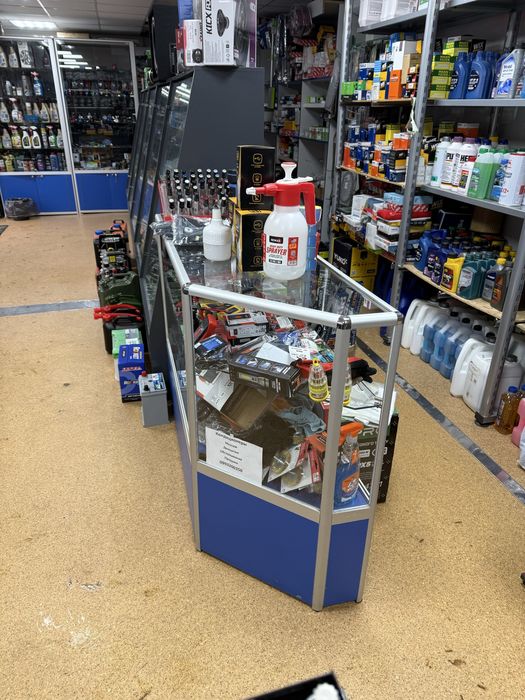 Продам торговые витрины