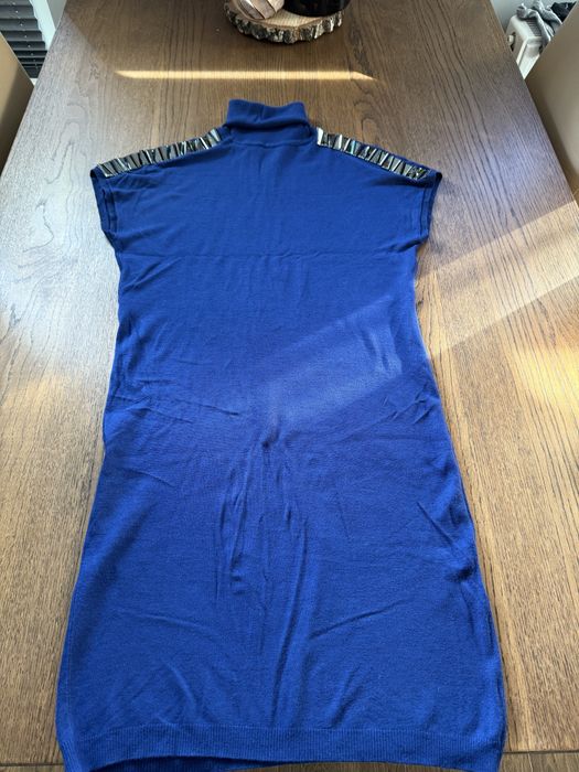 Sukienka dzianinowa Versace Jeans