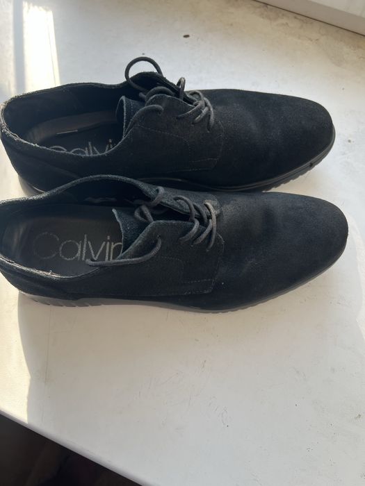 Продам замшеві ботинки Calvin Klein