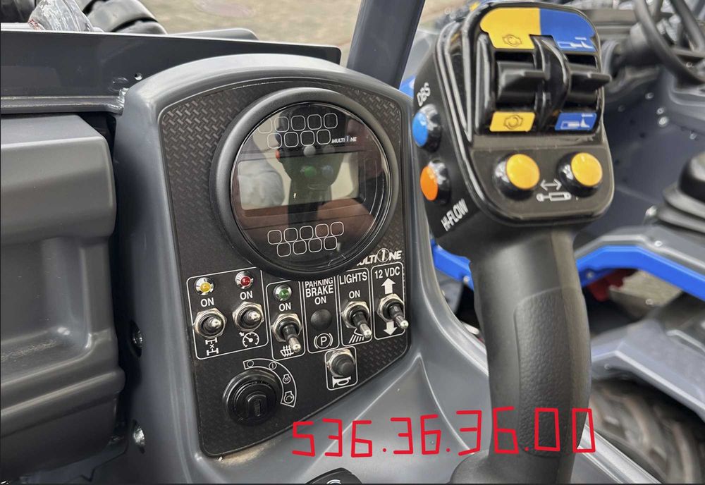 Wypożycz MultiOne z kosiarką bijakową–przesuw boczny 60 cm, obrót 360°
