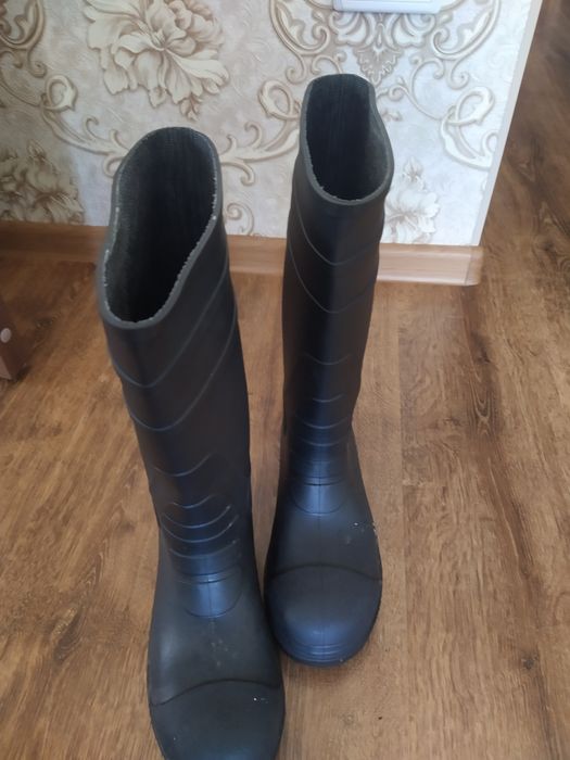 Захисні гумові чоботи з металевим носком  розмір 42