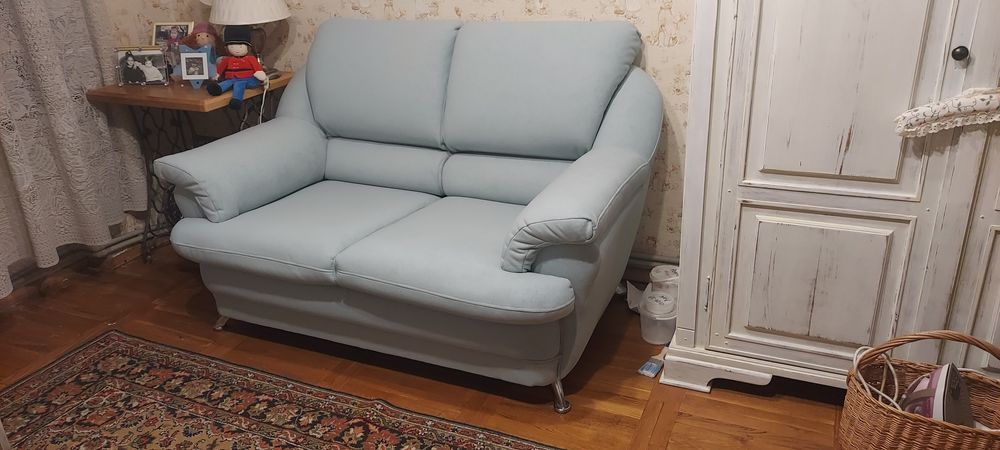 Акуратно и качественно выполим  ремонт и перетяжка мягкой мебели.Изм