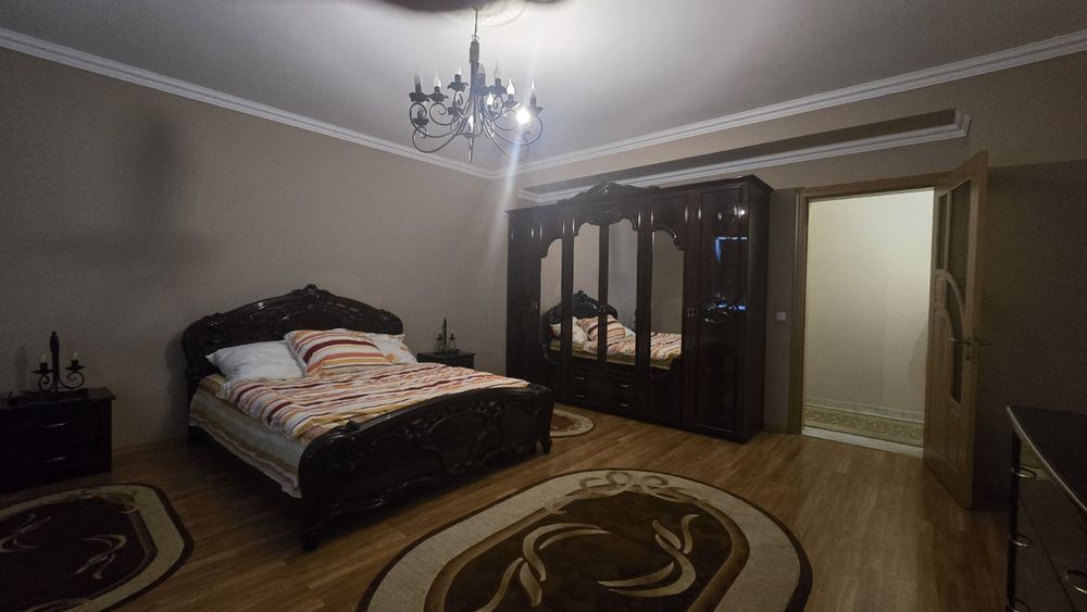 Продаж велика квартира в самому центрі