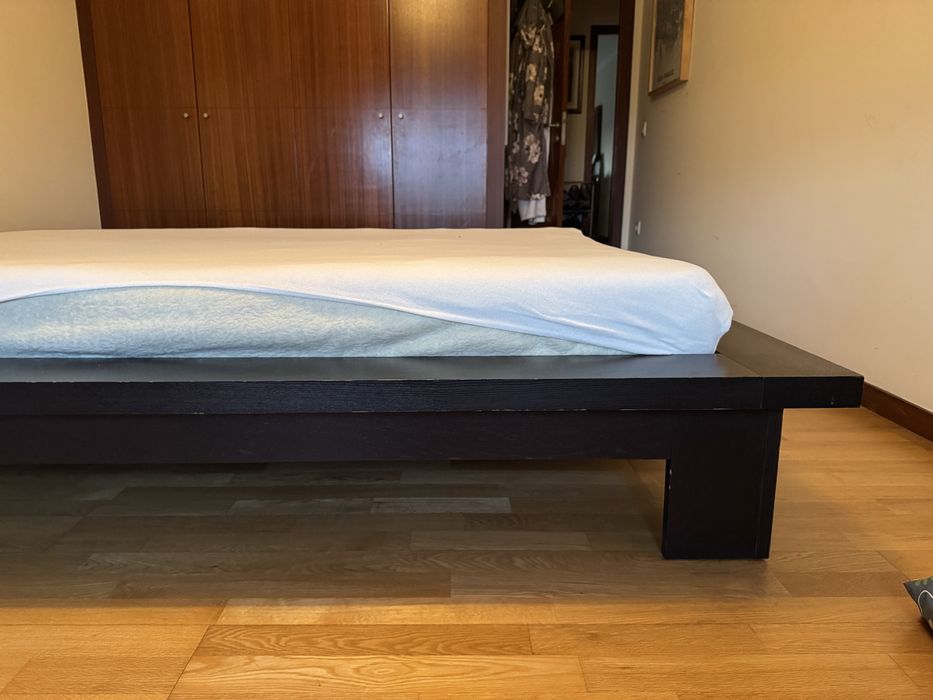 Vendo cama e colchão casal
