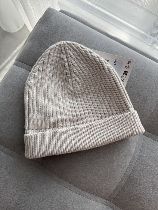 Нова шапка Zara 6-9 років