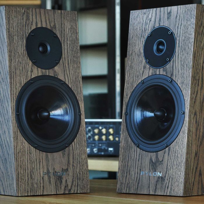 Pylon Audio Diamond Monitor 18 MKII kolumny podstawkowe nowe