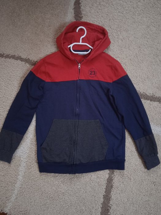 Bluza chłopięca 170 z kapturem