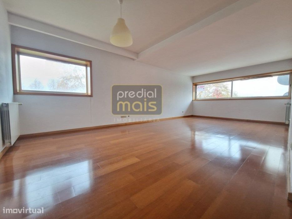 Apartamento T2 Como Novo - Centro da Cidade — Antas E Abade De Vermoim, Braga