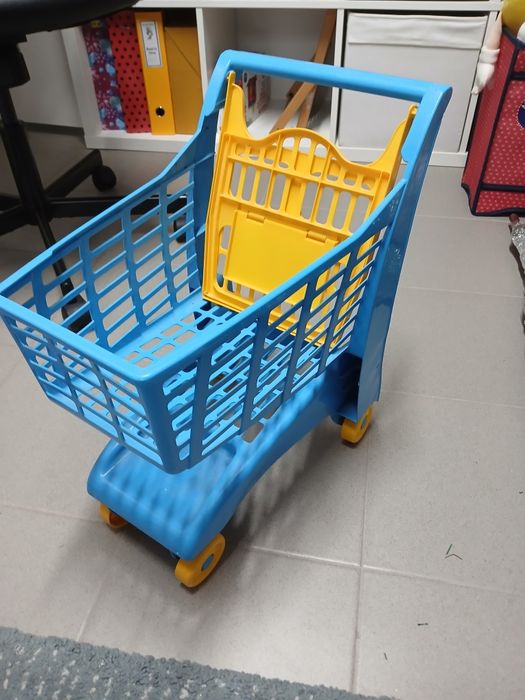 Carrinho de brincar