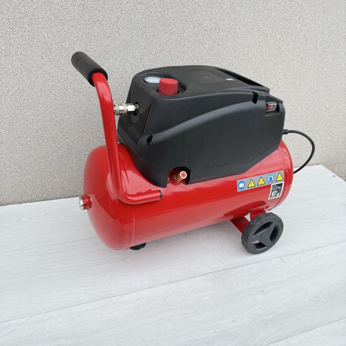 Продам комресор фірми Einhell 224/8 л, робочий!