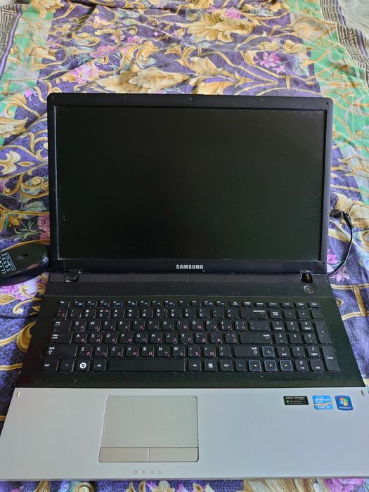 Ноутбук Samsung n300