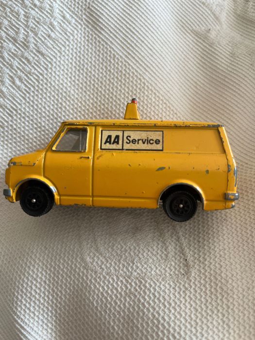 Dinky Toys Bedford Van