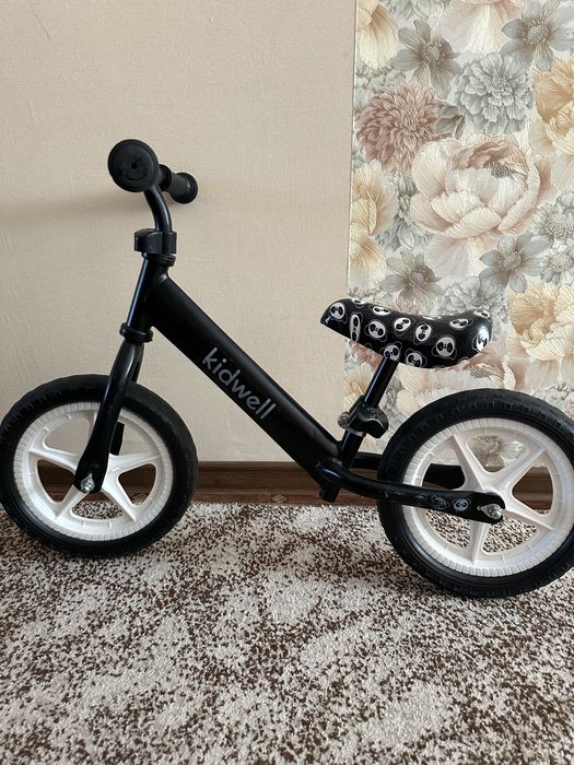 Продам дитячий велобiг Kidwell