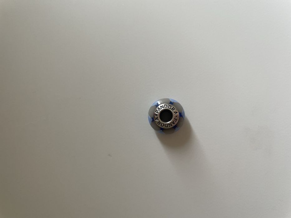 Pandora conta azul e verde