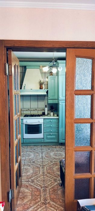 Продаж резиденція Українка з виходом до Дніпра 330 000 $