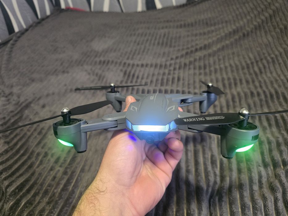 квадрокоптер visuo 816