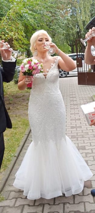 Suknia slubna -syrenka( rybka) glamour roz. 36-38, biżuteryjna