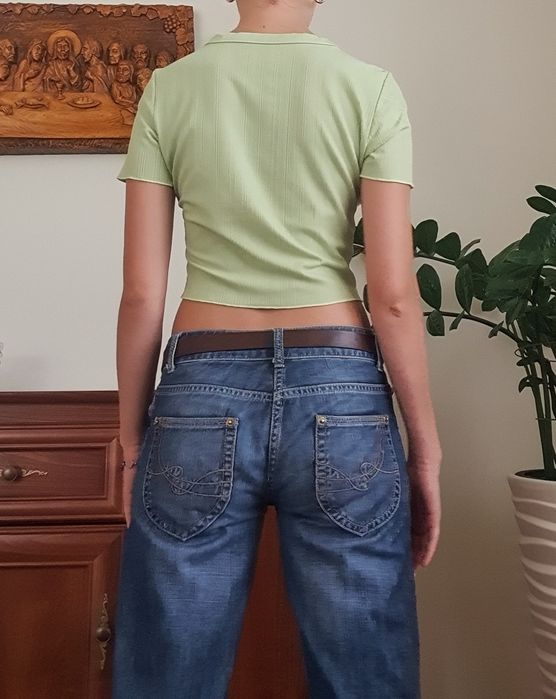 Zielona bluzka na krótki rękaw