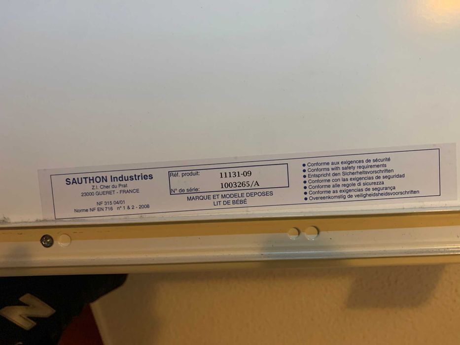 Cama de bebé ajustável 140x70