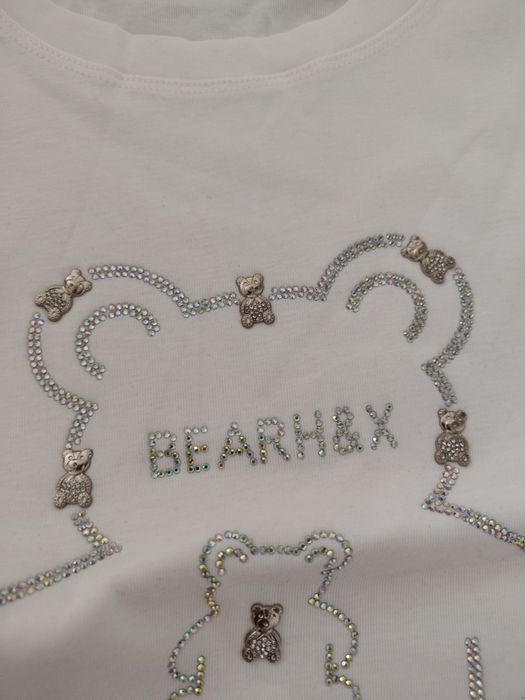 Biały t-shirt damski bawełna miś cyrkonie