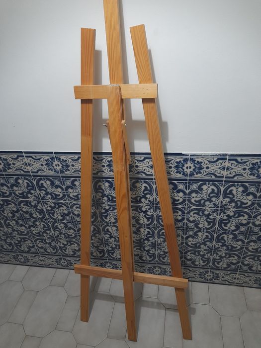 Cavalete de madeira