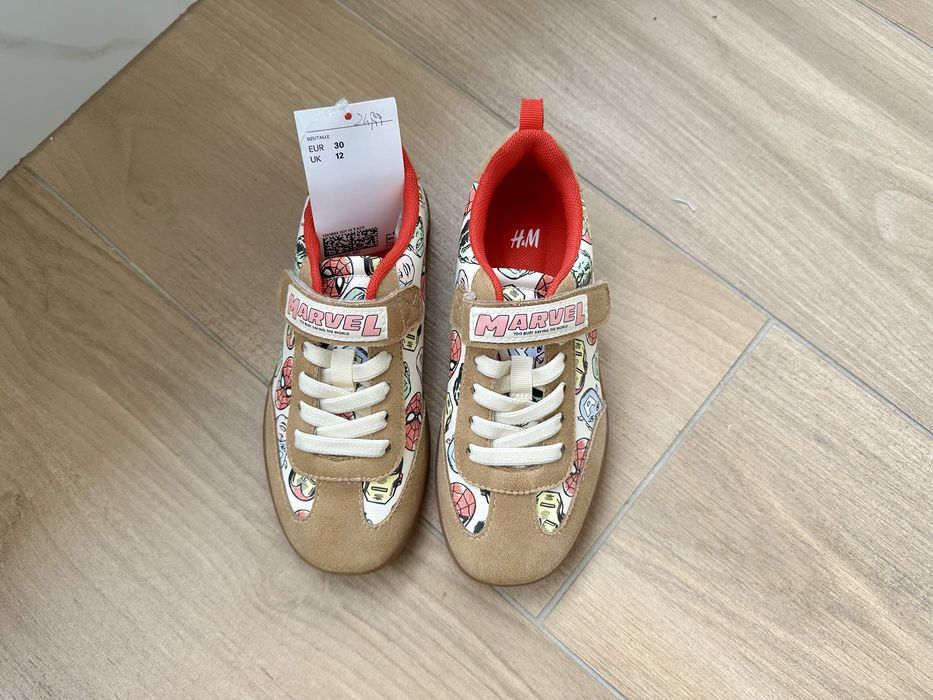 Нові кросівки дитячі H&M Marvel месники 30 розмір