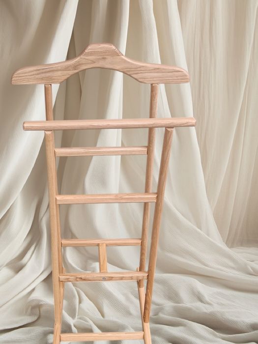 Напольная вешалка