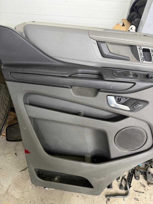 Boczek- Tapicerka - drzwi Ford Transit Custom Lift