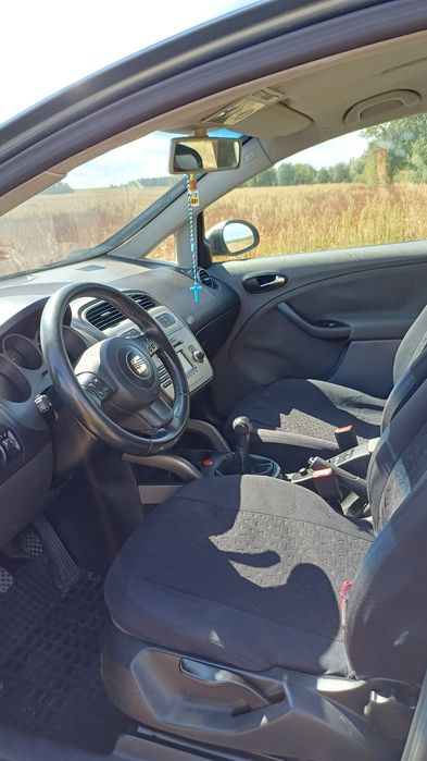 Seat Toledo 2004 року.