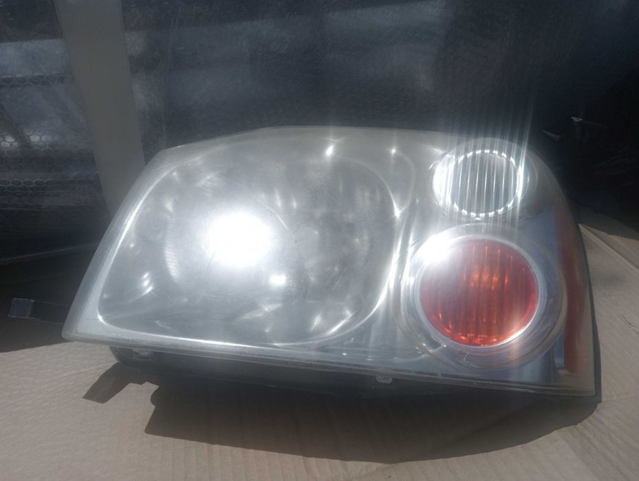 Óticas Nissan Navara d22