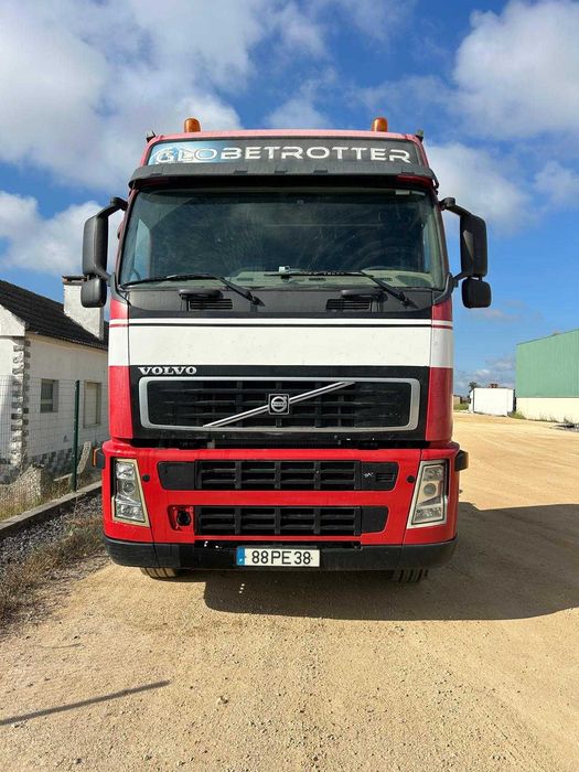 Camião VOLVO FH12 Basculante
