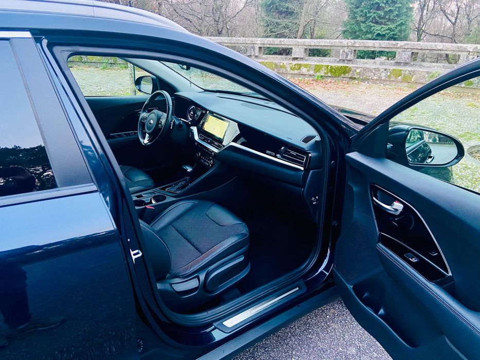 Excelente  Kia Niro Híbrido 1.6 GDi Drive | Garantia Kia até 11/2026