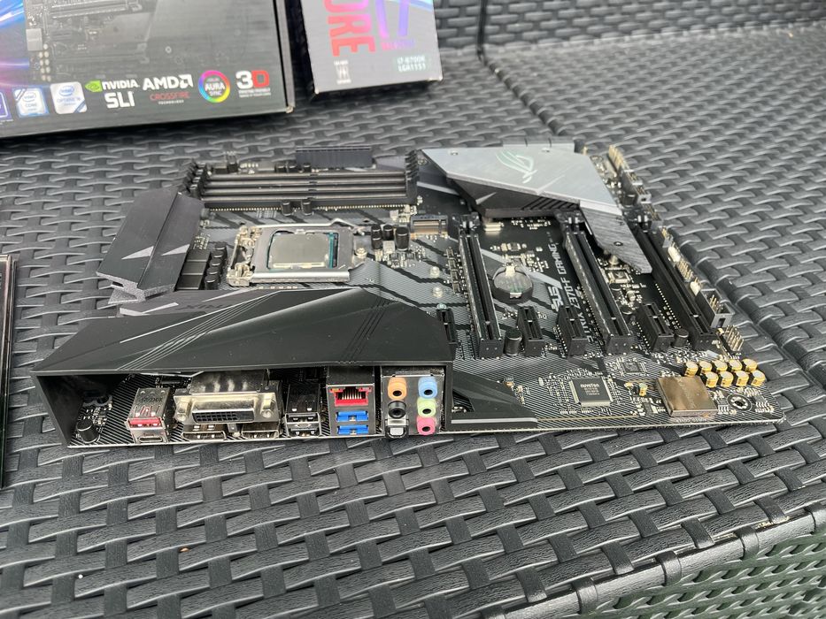 Dla Ciebie wszystko - intel i7 8700k - w kategorii